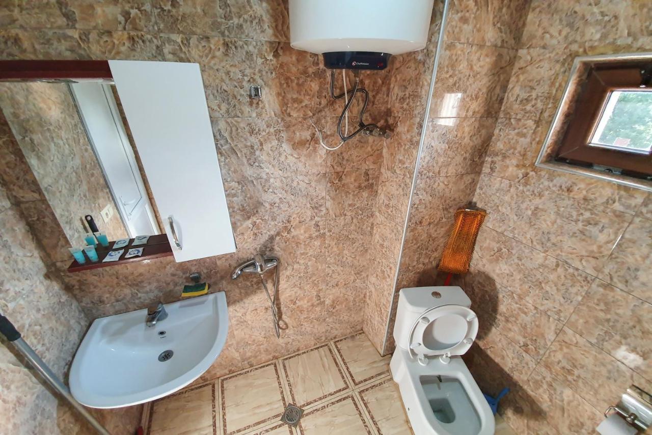 Apartments Residence Батуми Екстериор снимка