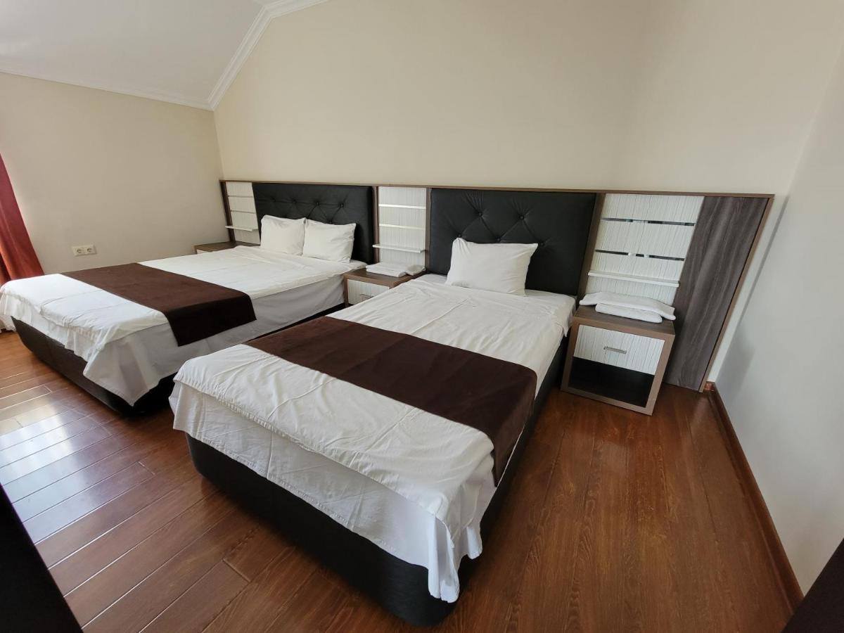 Apartments Residence Батуми Екстериор снимка